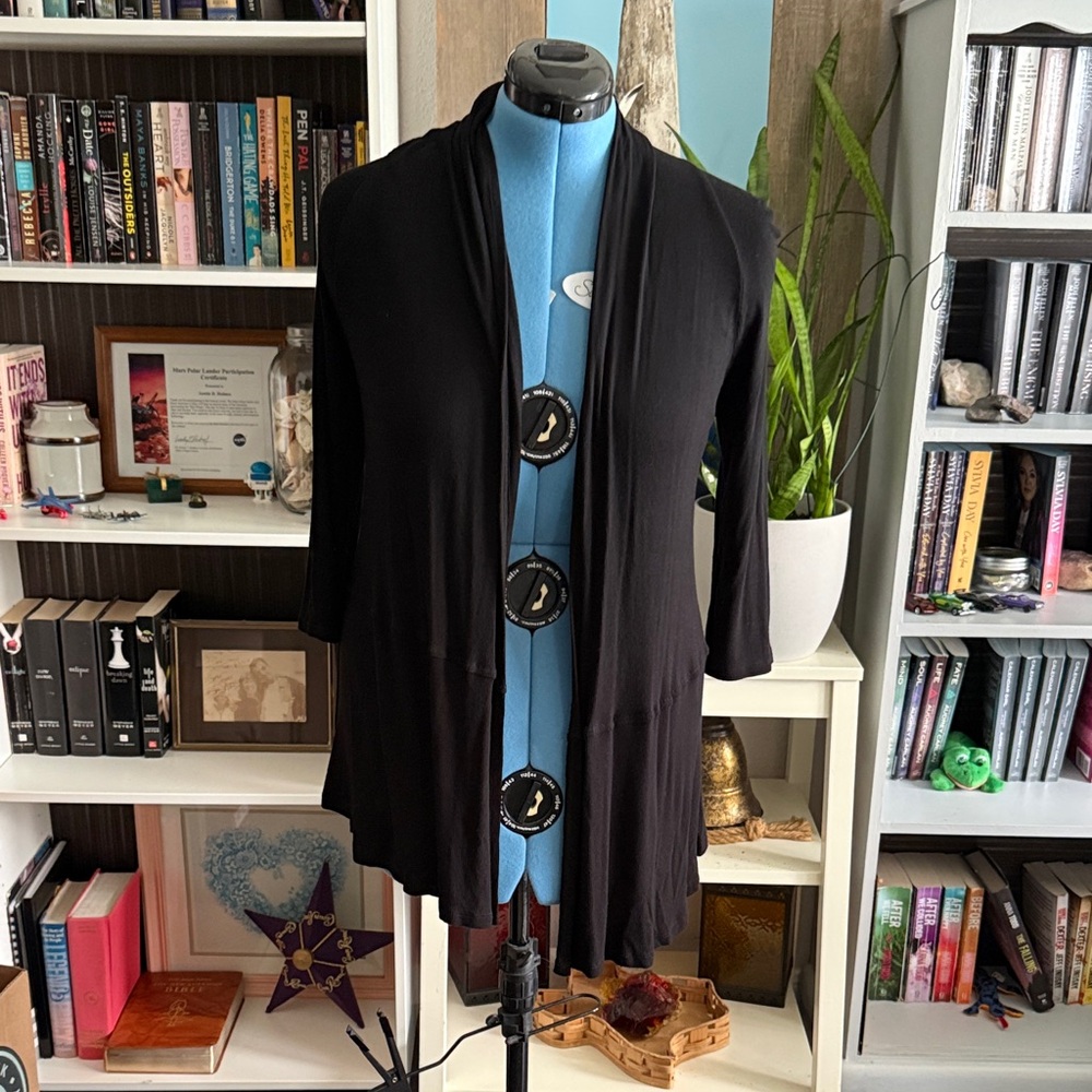 Cupio Black Open Front Cardigan